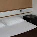 Hotel Centre 2*